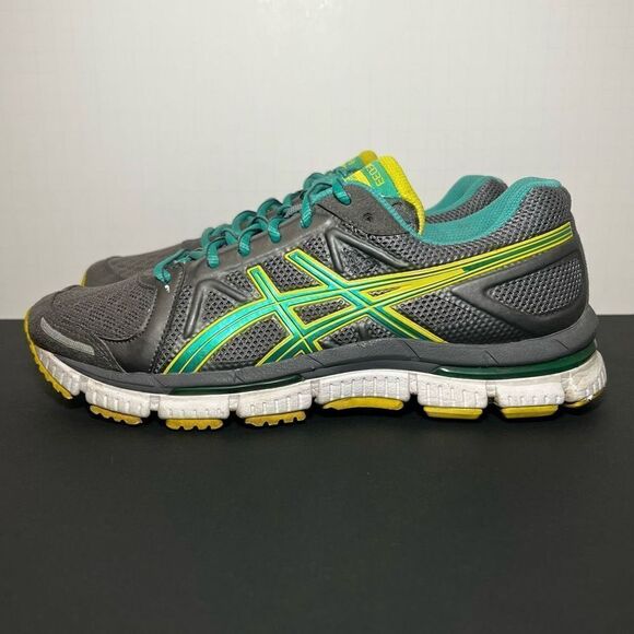 Womens ASICS Gel Neo 33 Grey Running Shoes / Size 7.5 - Picture 4 of 10